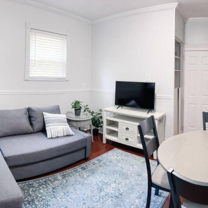 Historic Peaceful Apartment New Haven Buitenkant foto